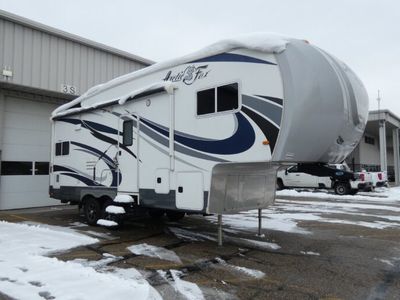 2017 NORTHWOOD 27-5L — front three-quarter view