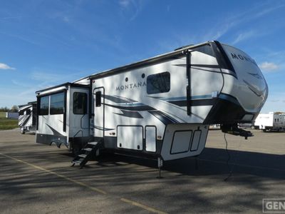 2021 KEYSTONE 3121RL — front three-quarter view