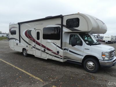 2015 THOR 22E — front three-quarter view