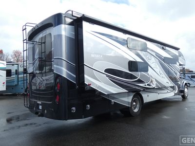 2023 Jayco Seneca Prestige - Photo 4