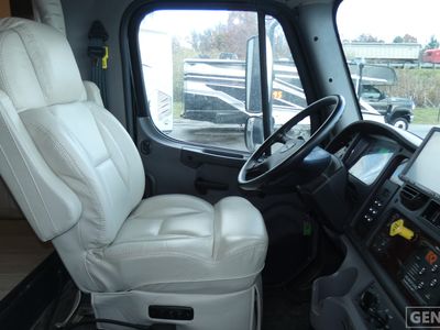 2023 Jayco Seneca Prestige - Photo 8