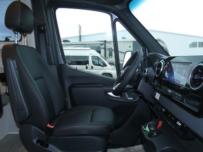 2026 Winnebago EKKO Sprinter - Photo 8