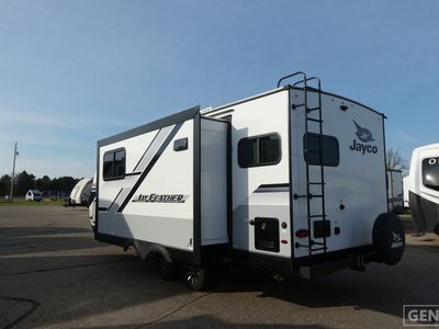 2024 Jayco Jay Feather - Photo 3