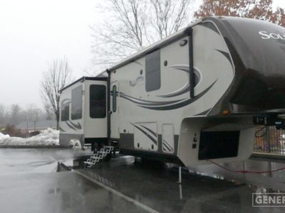 2015 GRAND DESIGN 369RL — front three-quarter view