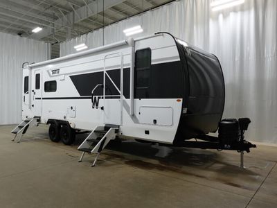 2026 WINNEBAGO 25RLS — front three-quarter view