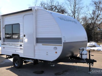 2026 FOREST RIVER 135ICE — front three-quarter view