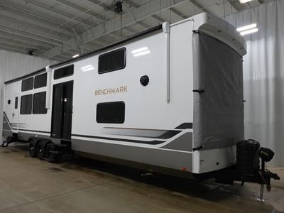 2026 ALLIANCE 44LFT — front three-quarter view