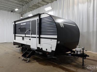 2026 WINNEBAGO 15BH — front three-quarter view