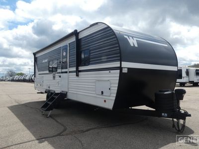 2026 WINNEBAGO 25BH — front three-quarter view