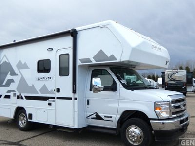 2027 WINNEBAGO 22RS — front three-quarter view