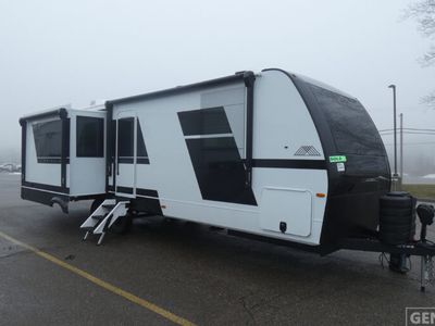 2026 BRINKLEY 280 — front three-quarter view