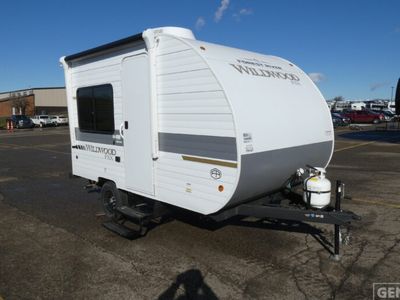 2026 FOREST RIVER 135ICE — front three-quarter view