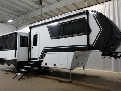 2026 BRINKLEY 2900 — front three-quarter view