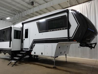 2026 BRINKLEY 2900 — front three-quarter view