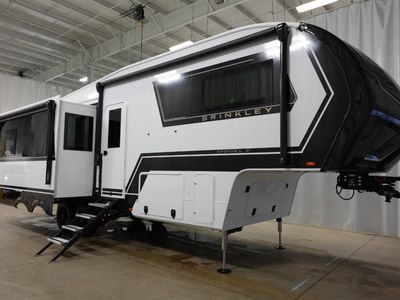 2026 BRINKLEY 2900 — front three-quarter view