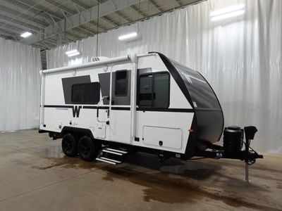 2026 WINNEBAGO 1800BH — front three-quarter view
