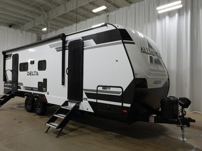 2026 ALLIANCE 252RL — front three-quarter view