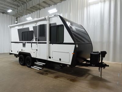 2026 WINNEBAGO 1800BH — front three-quarter view
