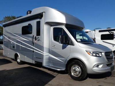 2023 TIFFIN 25RW — front three-quarter view