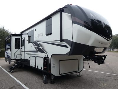 2021 KEYSTONE 3910RK — front three-quarter view