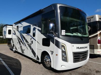 2024 THOR 34A — front three-quarter view