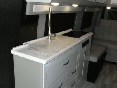 2024 Fleetwood Xcursion - Photo 7