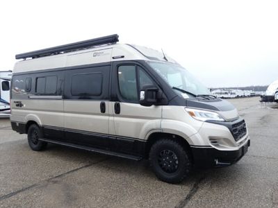 2026 WINNEBAGO 59K — front three-quarter view