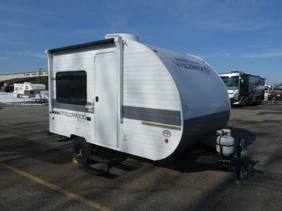 2026 FOREST RIVER 135ICE — front three-quarter view