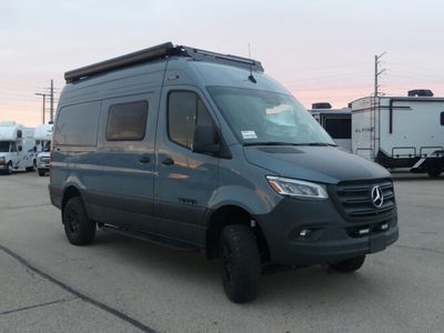2026 TIFFIN GH1 — front three-quarter view