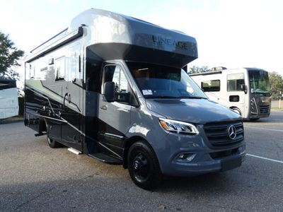 2026 GRAND DESIGN 25FW — front three-quarter view