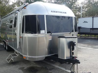 2024 AIRSTREAM 30RBQ — front three-quarter view