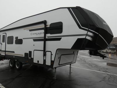 2026 KEYSTONE 25SRD — front three-quarter view