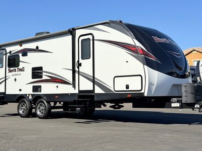 2018 HEARTLAND 26LRSS — front three-quarter view