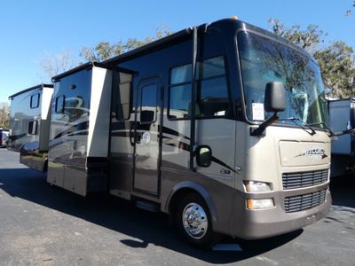 2008 TIFFIN 35QBA — front three-quarter view