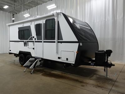 2026 WINNEBAGO 2000MRB — front three-quarter view