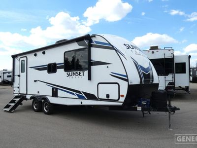 2020 CROSSROADS RV SS212RB — front three-quarter view