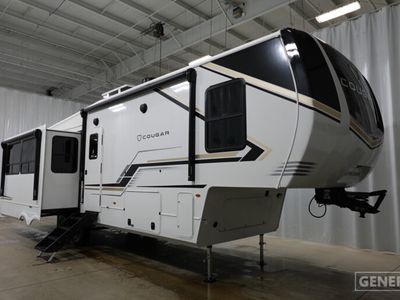 2026 KEYSTONE 316RLS — front three-quarter view