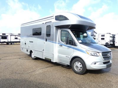 2026 WINNEBAGO 24D — front three-quarter view