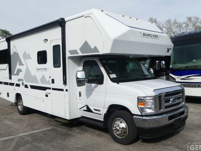 2026 WINNEBAGO 24GG — front three-quarter view