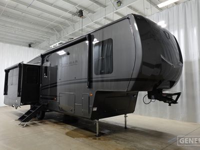 2026 KEYSTONE 316RLS — front three-quarter view