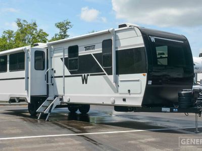 2026 WINNEBAGO 29RLO — front three-quarter view