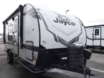 2022 JAYCO 173MRB — front three-quarter view