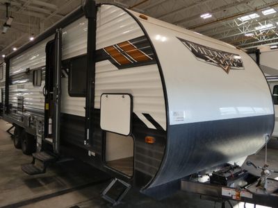 2021 FOREST RIVER 273QBXL — front three-quarter view