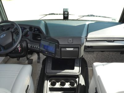 2026 Fleetwood Bounder - Photo 10