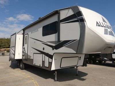 2023 ALLIANCE 33RKS — front three-quarter view