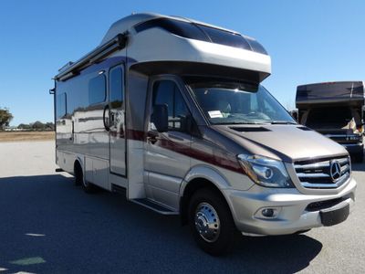 2019 TIFFIN 24BW — front three-quarter view