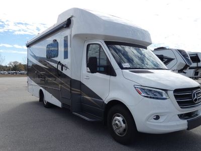 2023 TIFFIN 25RW — front three-quarter view