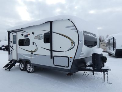2019 forest river 2109S — front three-quarter view