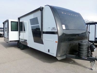 2026 BRINKLEY 280 — front three-quarter view