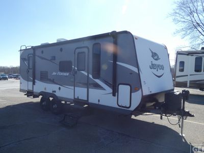 2016 JAYCO 23BHM — front three-quarter view